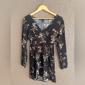 wild fable Black Floral V‑Neck Long Sleeve Mini Dress